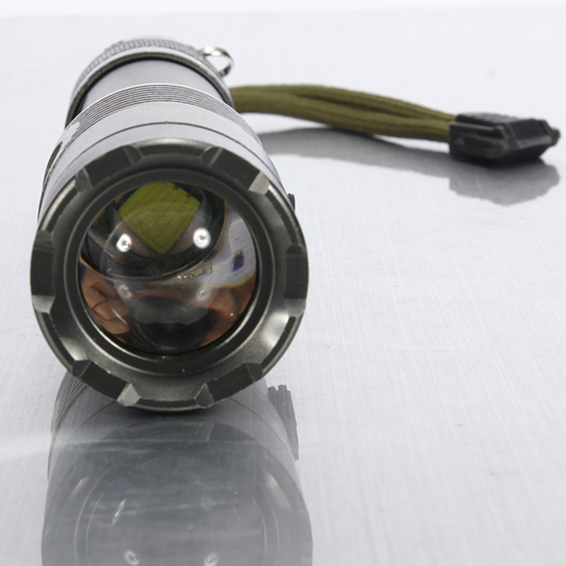 UltraFire SB XML-T6 2000lm CREE zoom lommelygte