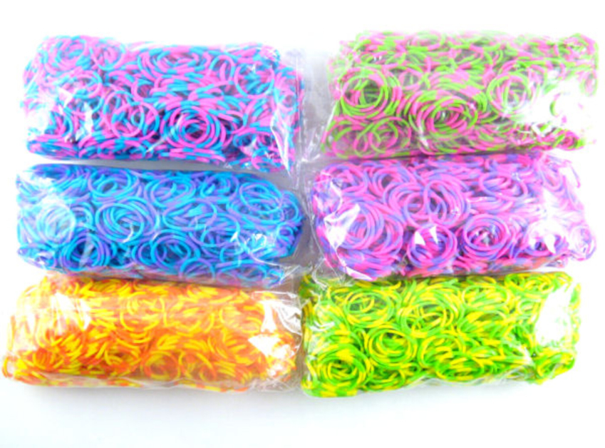 Køb Neon 2farvede Loom Bands, 600stk hos Alabazar 26,00 kr.