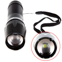 UltraFire 878 XML-T6 2000lm CREE zoom lommelygte