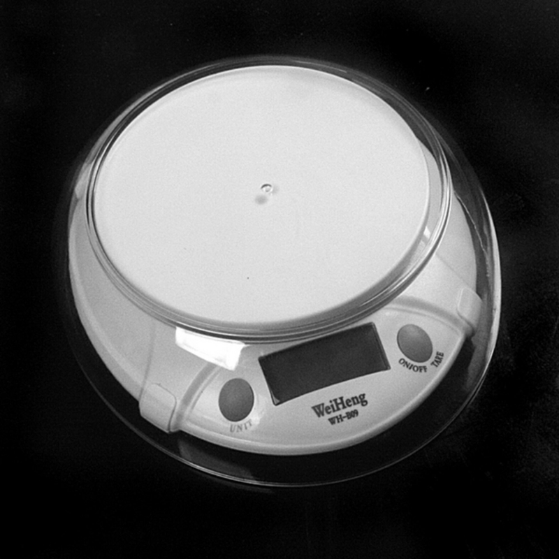 7kg/1g Køkkenvægt med skål