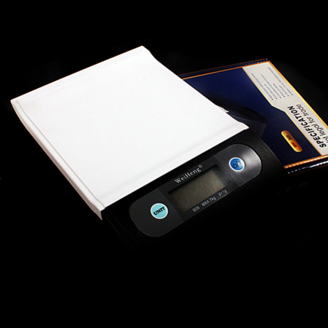 7kg/1g Universalvægt.