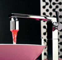 3-farvet LED vandhane