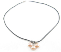 Perle Halskæde, Rosa