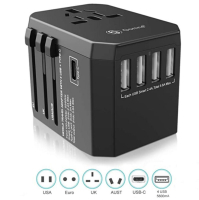 GoNine Rejseadapter m. 4 x USB lader 