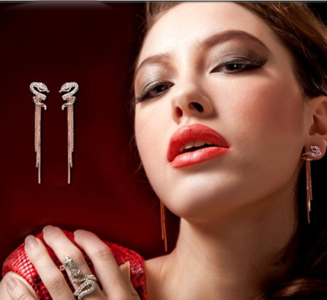 Femme Fatale lange øreringe