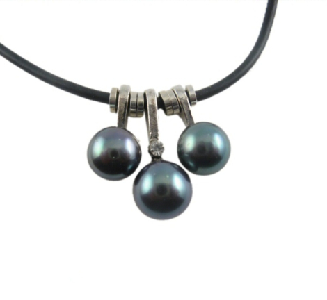 Perle Halskæde, Sort