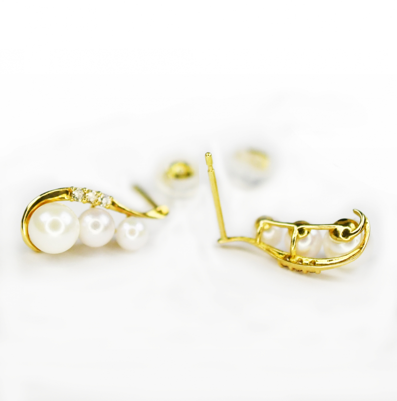 Akoya Perle Øreringe m. Diamanter