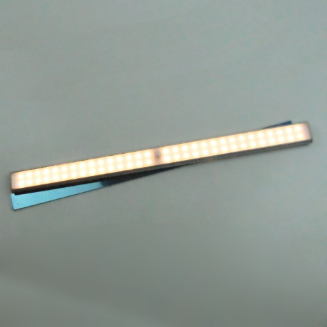 Lysskinne 60 LED 40cm tændt