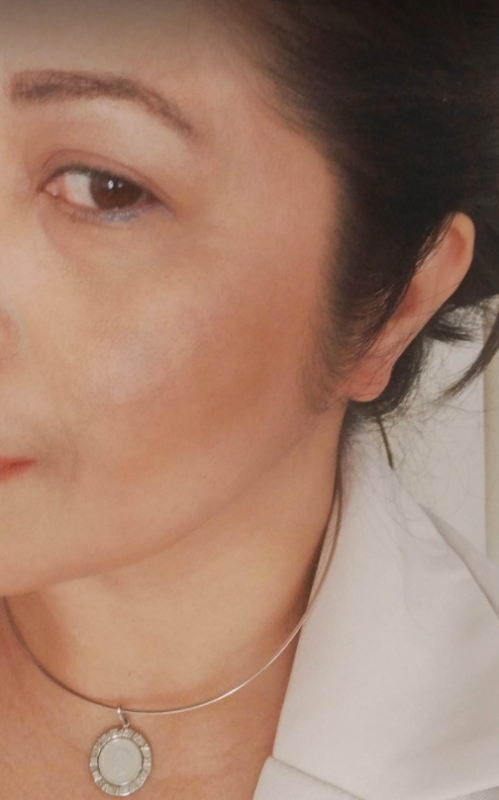 Omega Necklace Reversible White gold 18k